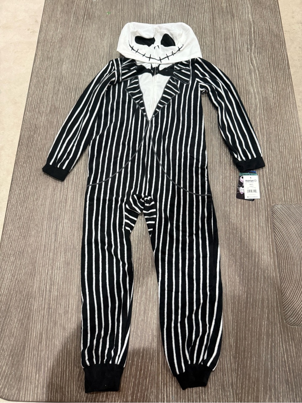 NWT size small 6/7 Jack Skellington One-Piece costume Bodysuit with Hood